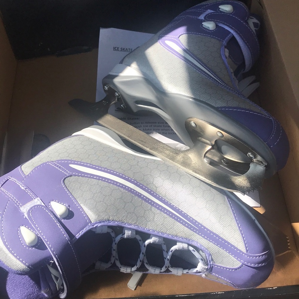 Women’s Ice Skates